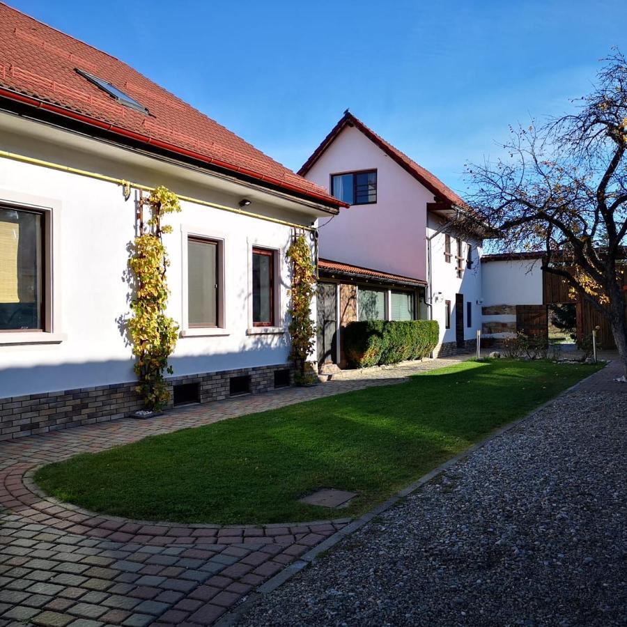 Neustadt Villa Cristian  Esterno foto